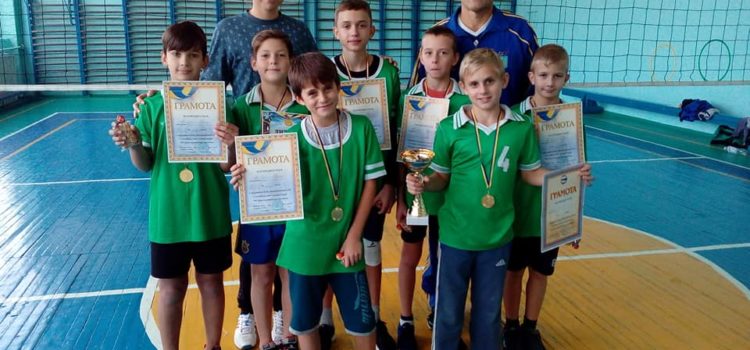 Новокаховчани – переможці волейбольного турніру Новокаховчани – переможці волейбольного турніру